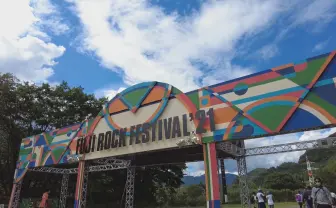 NHK「フジロックの“選択“」 主催者、ファン、地元の観光業者に密着