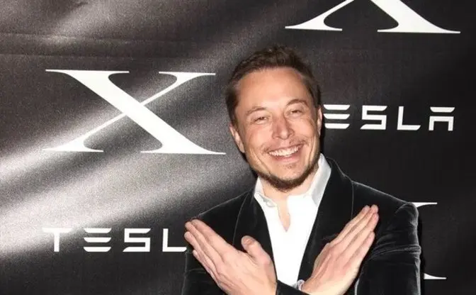 イーロン・マスク語る、X有料化の意義「botに対抗する唯一の方法」
