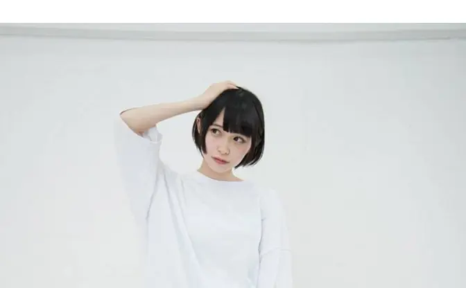 青山裕企が美少女つぶらを撮り下ろし　クリエイター×モデルの作品が毎週刊行