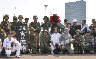 【コミケ90】ネタ系コスプレまとめ　シン・ゴジラにスプラトゥーン！