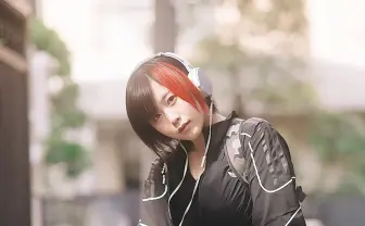 【写真】俺の嫁系美女「夜道雪」 バイクにまたがる北海道の秘密兵器