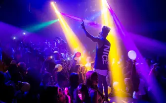 ハードディスクで広まった音楽「レゲトン」が生んだ、キューバの熱い夜：画像ギャラリー｜WIRED.jp