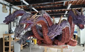 どうやって動かすの？ 超迫力のヤマタノオロチ着ぐるみ！.jpeg