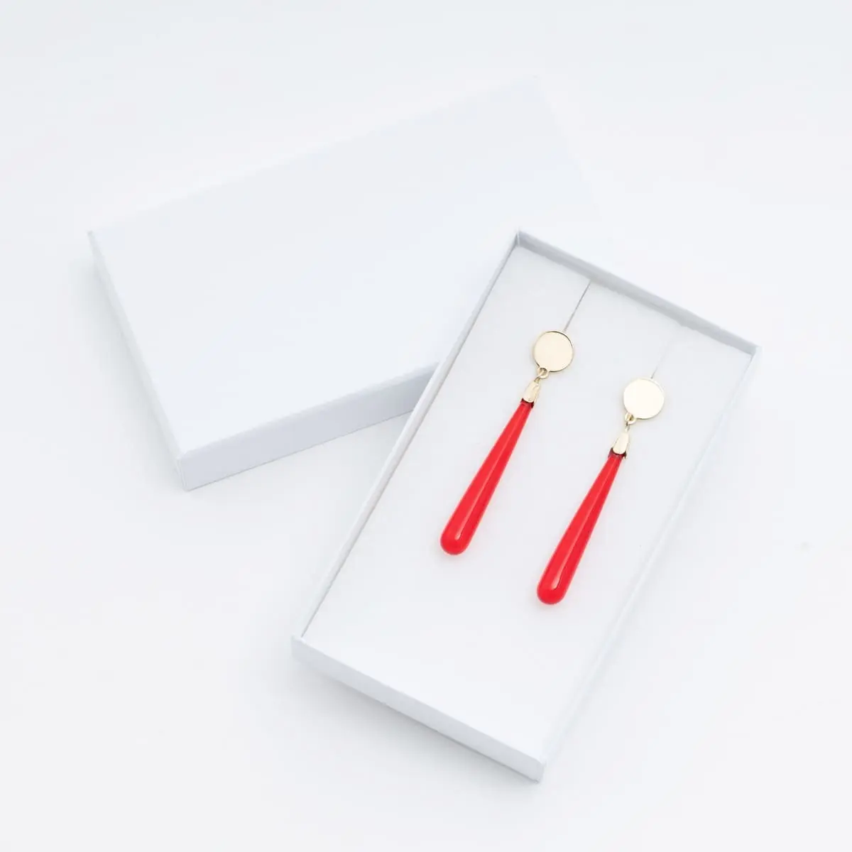 フリーレンの耳飾りを再現 アニメ『葬送のフリーレン』コラボアイテム発売.jpg