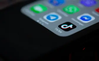 ユニバーサルミュージック、TikTokとの契約終了「公正な対価を支払ってない」