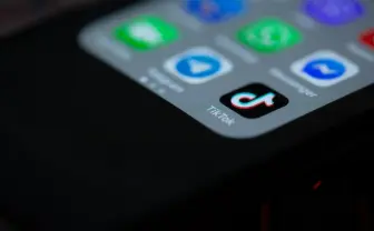 ユニバーサルミュージック、TikTokとの契約終了「公正な対価を支払ってない」