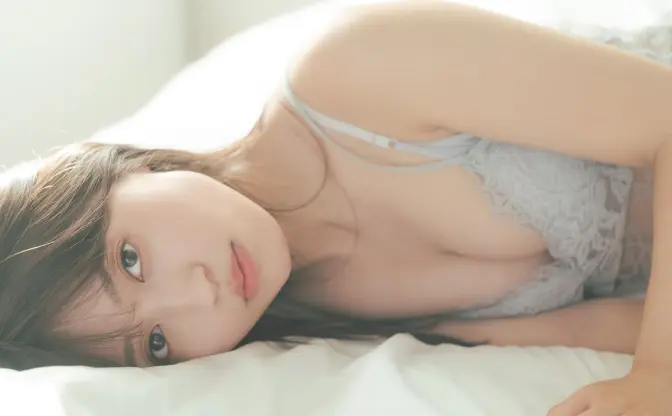 声優 逢田梨香子、2nd写真集発売　浴衣姿やランジェリーカットを撮り下ろし