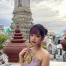 タイの伝統衣装に身を包んだまえのめりさん