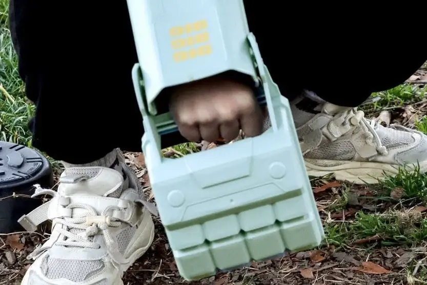 大興奮！ 3COINSの「ロボットアーム型スコップ」が僕らの心を鷲掴み