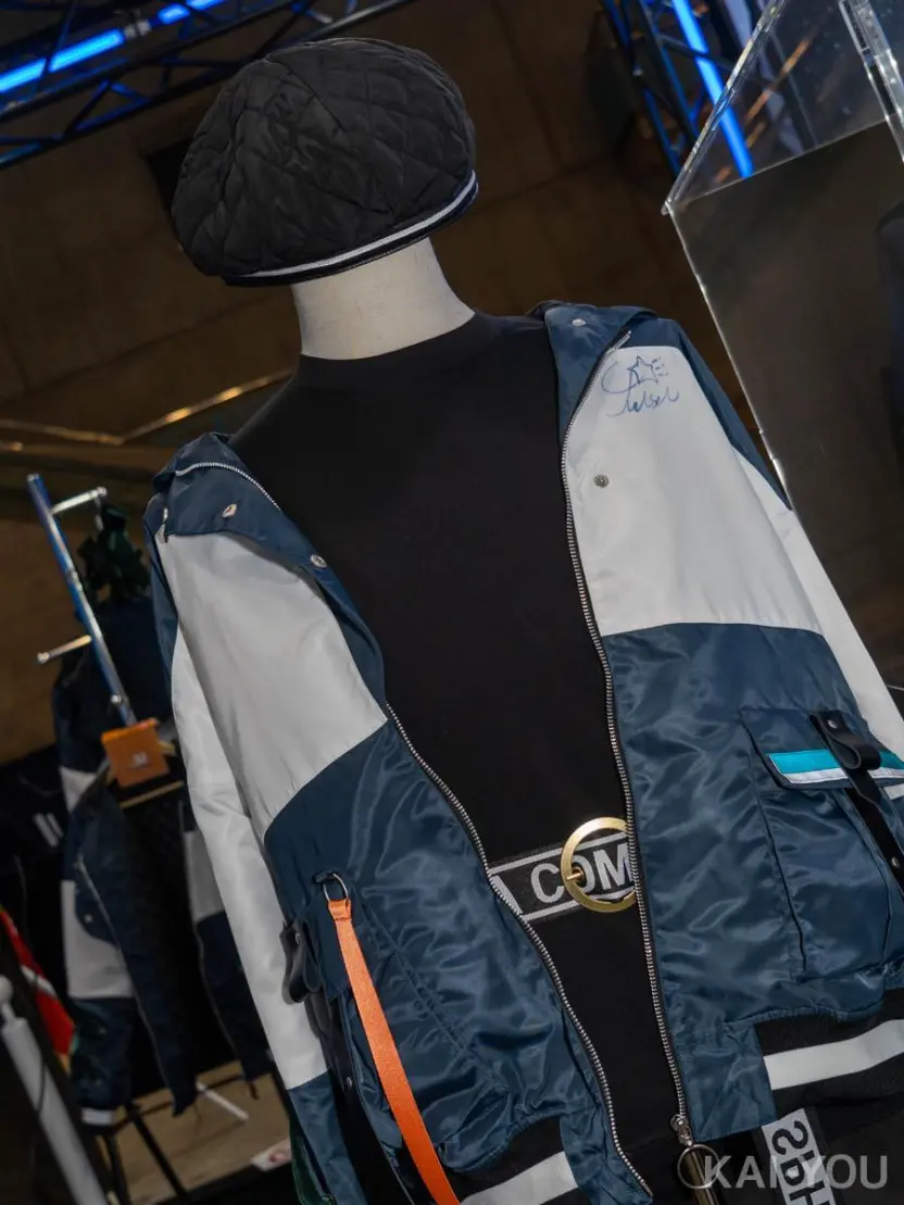 ZOZOTOWN × 星街すいせい 普段着衣装コラボジャケット ホロライブ・星街すいせい×ZOZOTOWNコラボが開催決定！本人着用