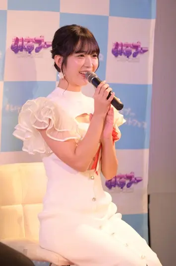 天羽希純さん