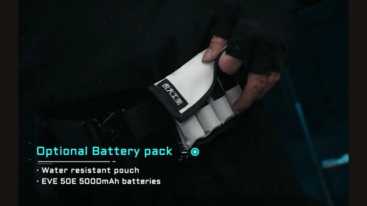 防水仕様のバッテリーポーチ