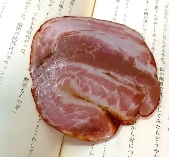 チャーシューにしか見えない「しおり」が美味しそう ※食べられません