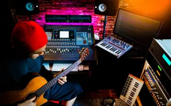 デモ楽曲の販売サービス「SURF Music」にソニー・ミュージック、ユニバーサルらが参画