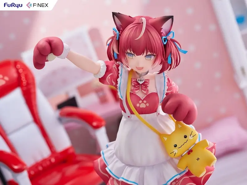 「赤見かるび 1/7スケールフィギュア」