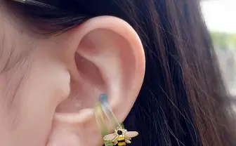穴を開けなくてもつけられるピアス 穴を開けずに”ピアスを楽しめる時代に「ピアスがつけられる