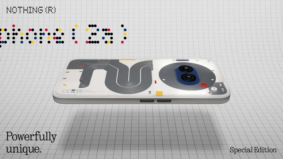 メカニカルでポップ! スケルトン仕様のスマホ「Phone (2a)」に心躍る