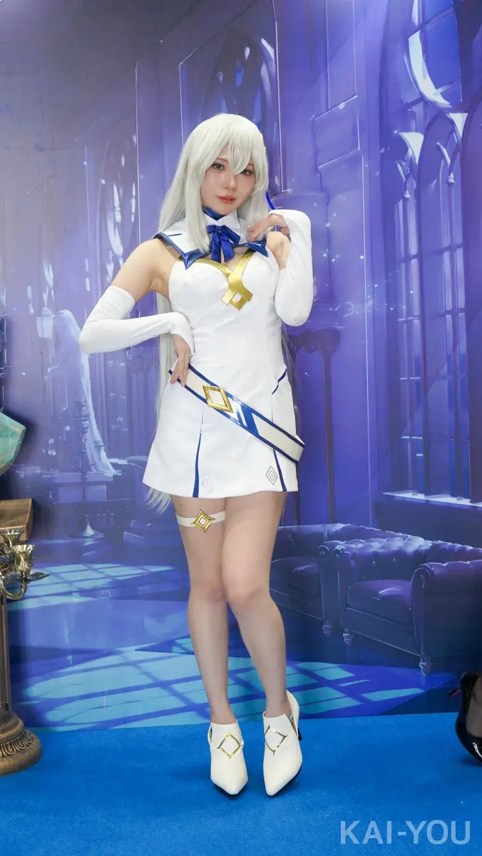 コミックマーケット104（C104）企業ブースコスプレイヤー_11