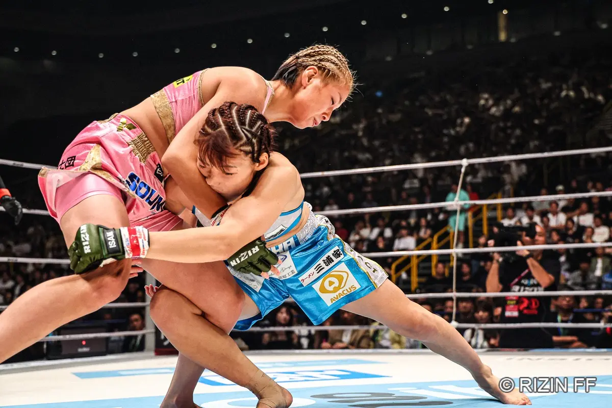 「RIZIN.48」第7試合：伊澤星花 vs. 浅倉カンナ