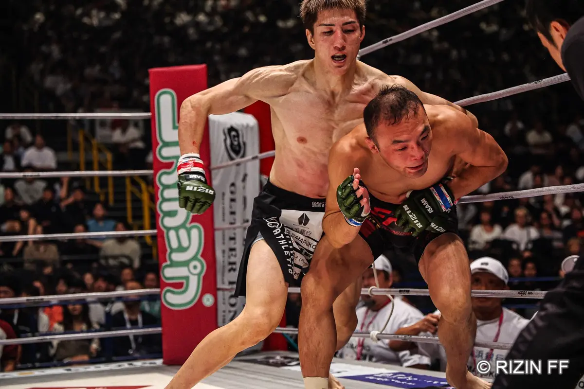 「RIZIN.48」第10試合：井上直樹 vs. キム・スーチョル