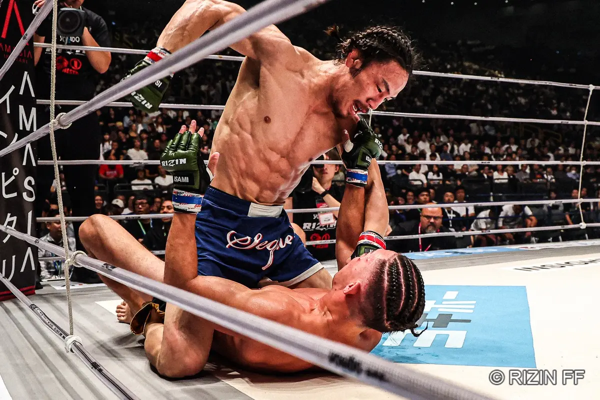 「RIZIN.48」第5試合：矢地祐介 vs. 宇佐美正パトリック