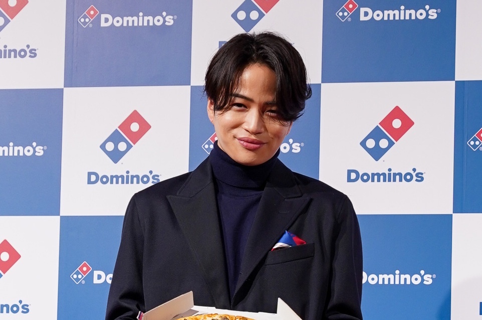 Domino's ピザ広告ポスター 菊池風磨 💜⏳nyan🕰💜 on X: 