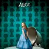ミア・ワシコウスカさん演じるアリス