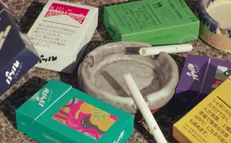 藝大生が「タバコ風シャボン玉スティック」を開発　学内で密かに制作した青春の日々