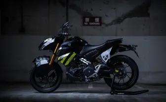 装甲マシマシの近未来バイクがカッコよすぎる ヤマハと中央町