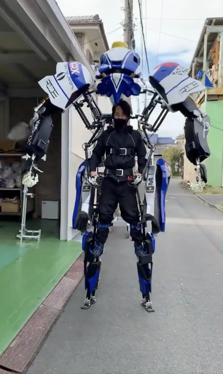 背景と比較するとかなり大きいことがわかります