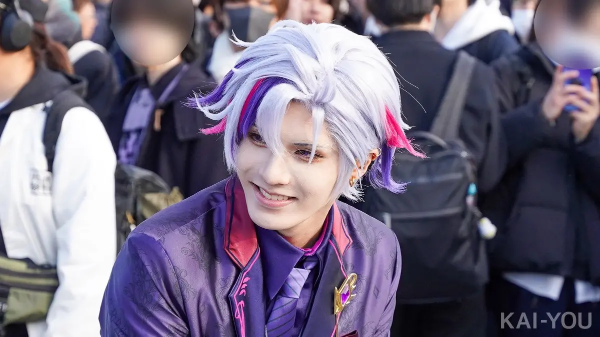 ホロライブ儒烏風亭らでんのコスプレが秀麗 和×ゴスロリを完全