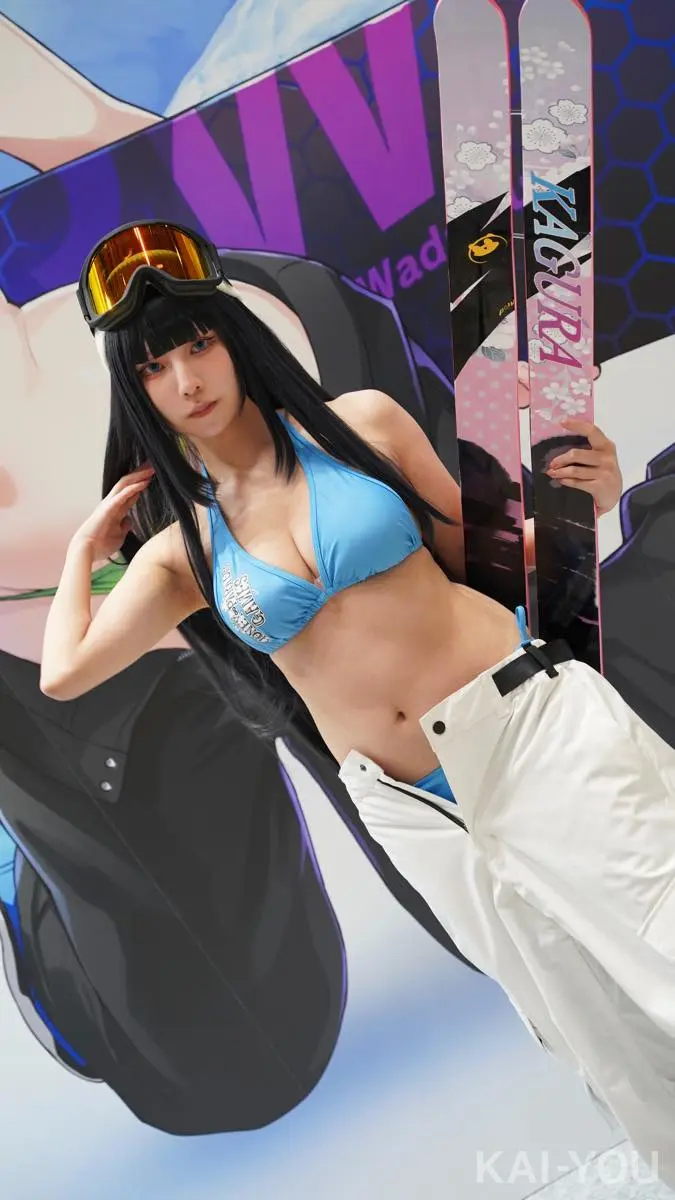 「コミックマーケット105（C105）」のコスプレイヤー_10