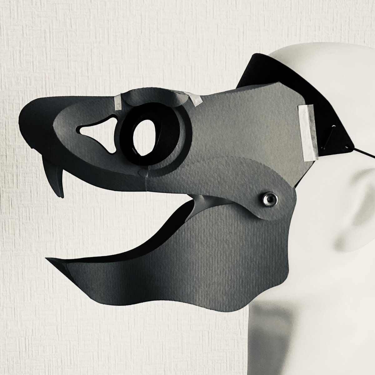 制作中のペーパークラフト「蛇面」2