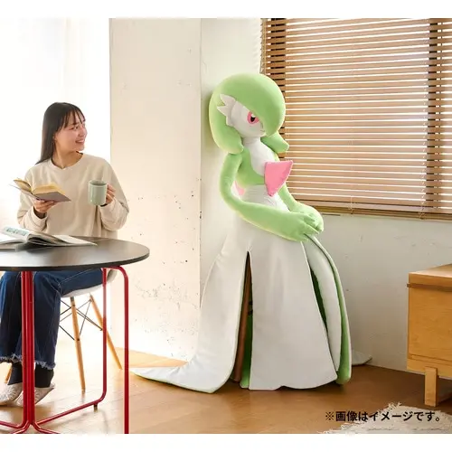 サーナイトの等身大ぬいぐるみ7