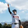 配信イベント「The k4sen Baseball Classic Supported by MIZUNO」でのk4senさん／画像はThe k4sen公式Xより