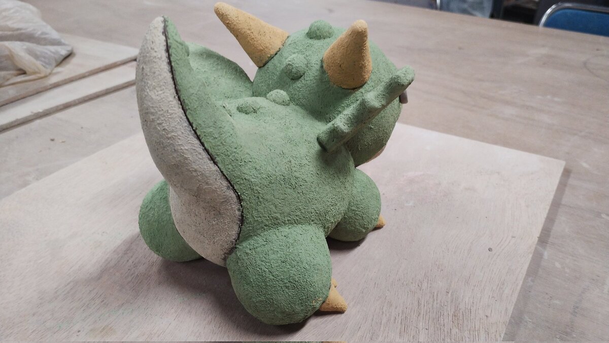 カミクボユウスケさんが制作した陶芸作品6