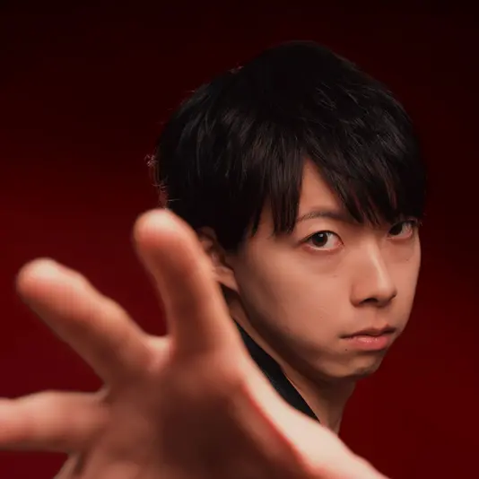 都築陵佑