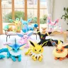 イーブイの進化形、全8種の等身大ぬいぐるみが発売決定／画像は公式X「ポケモン情報局」から
