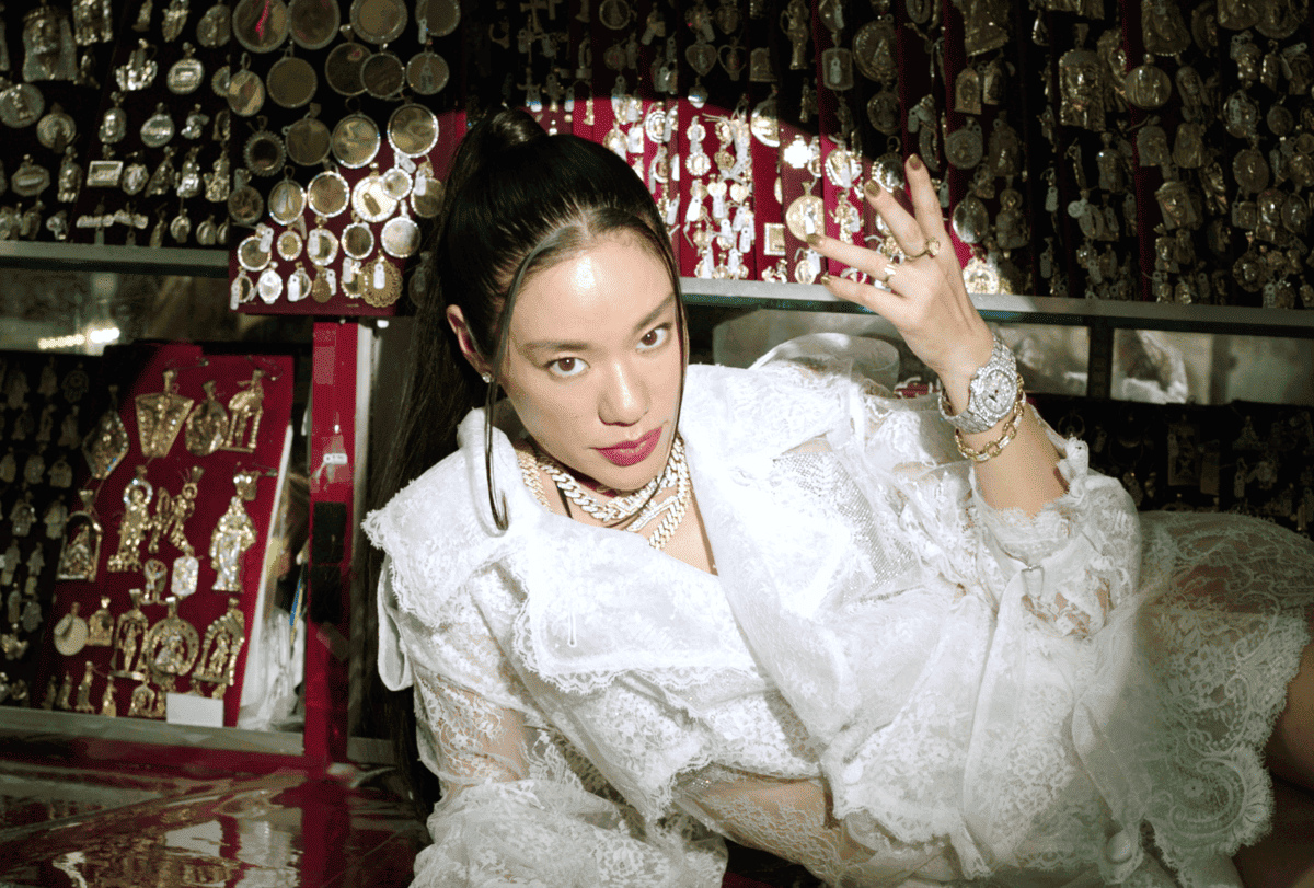 Awich、ウータン・クラン RZAプロデュースの新曲MV公開　FERGが客演