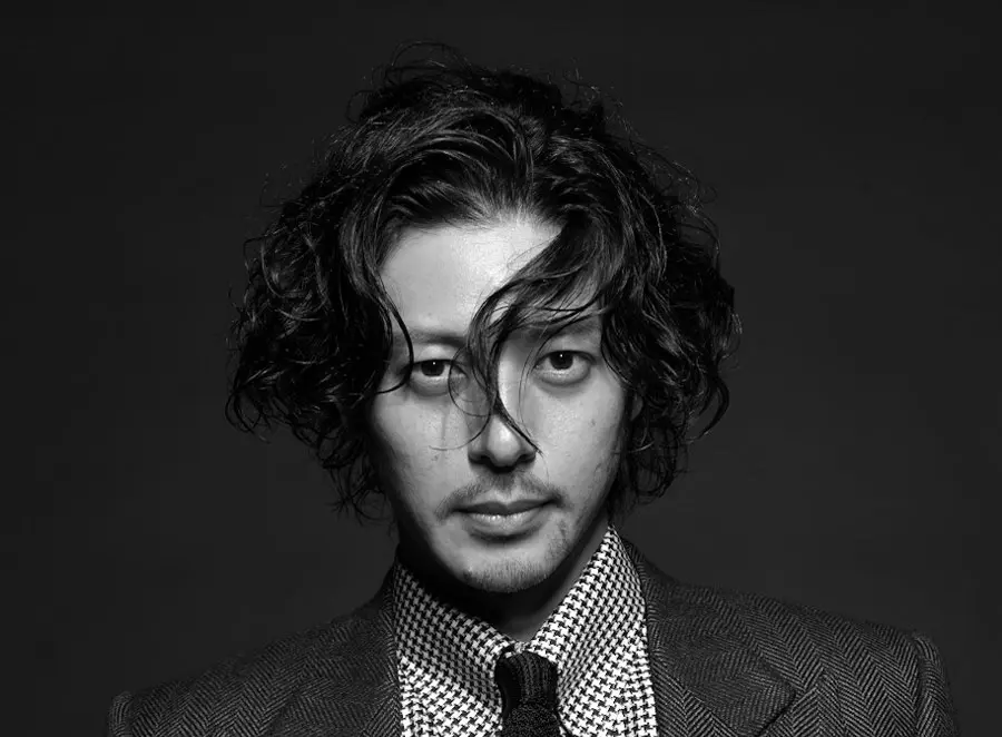 『仮面ライダークウガ』主演のオダギリジョーが「超クウガ展」ナビゲーターに就任