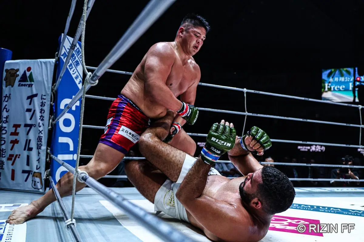 「RIZIN男祭り」第11試合：スダリオ剛 vs. ジョゼ・アウグス 写真1