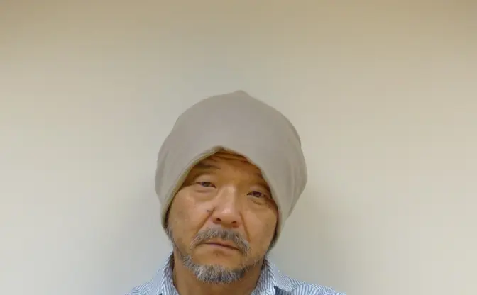 押井守監督の顔がプリントされたTシャツ、存在感が抜群すぎる