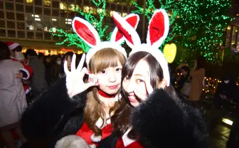 クリスマスイブの渋谷は盛りあがった？ レア化したサンタギャルの行方