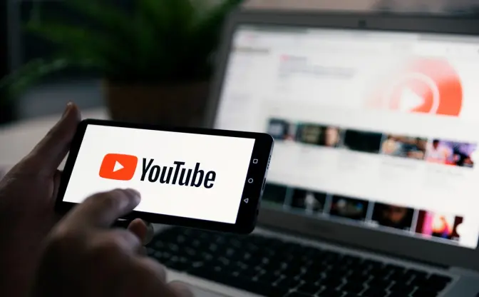 YouTube「センシティブなコンテンツ」のサムネイルぼかし機能をテスト中