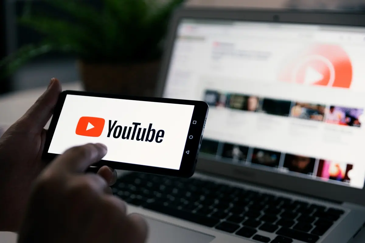 YouTube「センシティブなコンテンツ」のサムネイルぼかし機能をテスト中