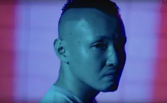 輪入道、難易度高い「手話ラップ」に挑戦　突発性難聴の経験歌う