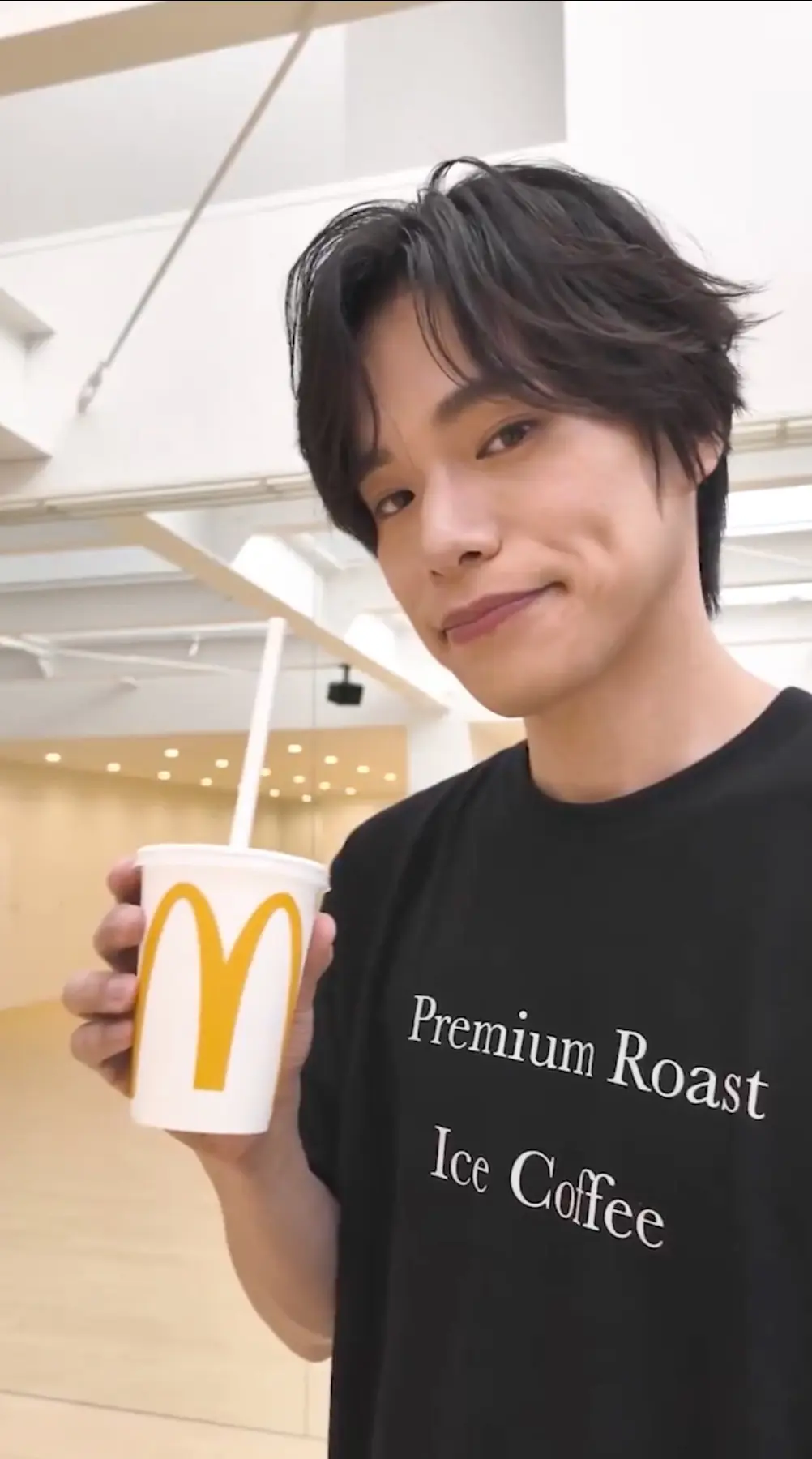 「タイプロ」で注目のダンストレーナーNOSUKE、マクドナルド公式Xに登場