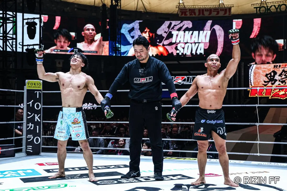 「RIZIN男祭り」第4試合：ジョン・ドッドソン vs. 征矢貴 写真2