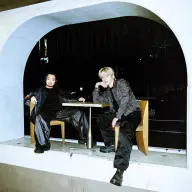 「Bling-Bang-Bang-Born」が最優秀楽曲賞に輝いたCreepy Nuts