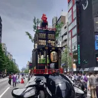神田祭に登場した「ツナグルマ」／画像は<a href="https://x.com/SusHiTech_eSG/status/1921416349928071204" target="_blank">【東京都】東京ベイeSGプロジェクト公式X</a>から
